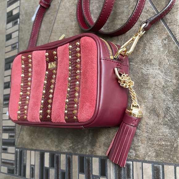 Michael Kors Small Camera Bag Ox Blood North/South - Picture 3 of 16